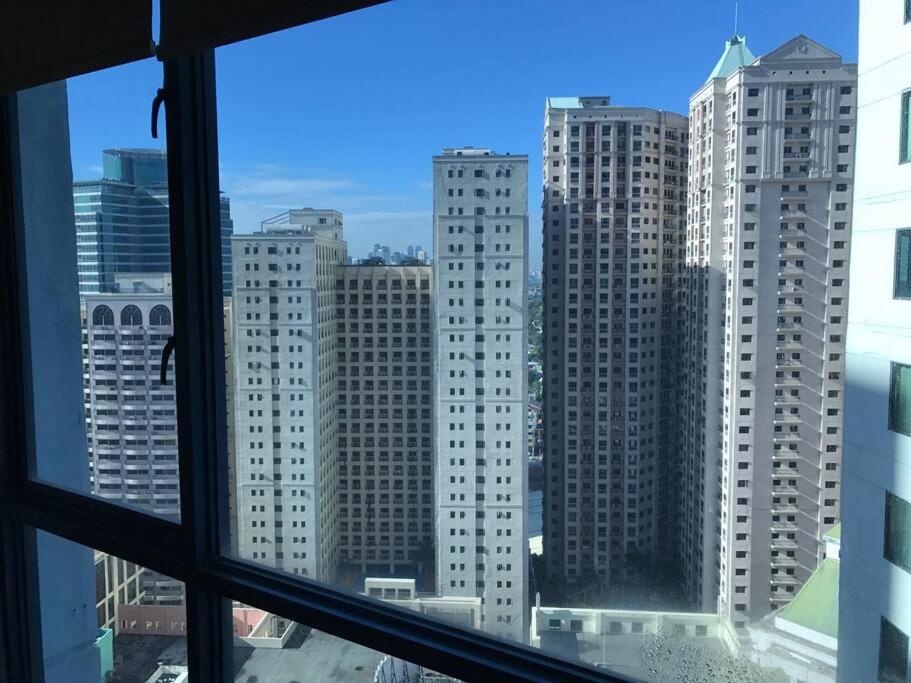 An entire & Cozy 1 BR condo with an awesome view! - Housity