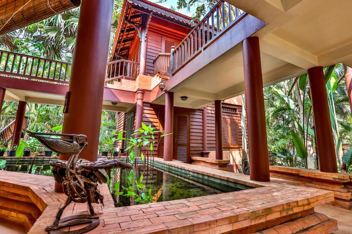 Athakon House - Private Luxurious 7 Bedrooms Villa - Housity