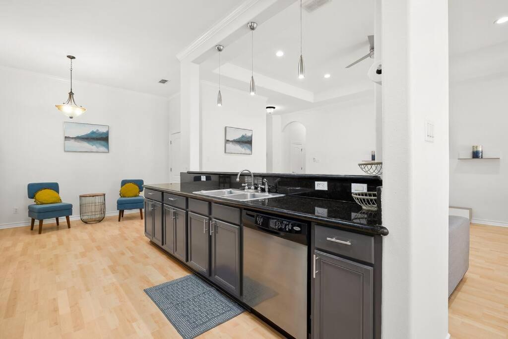 Quiet Valley Home - Housity