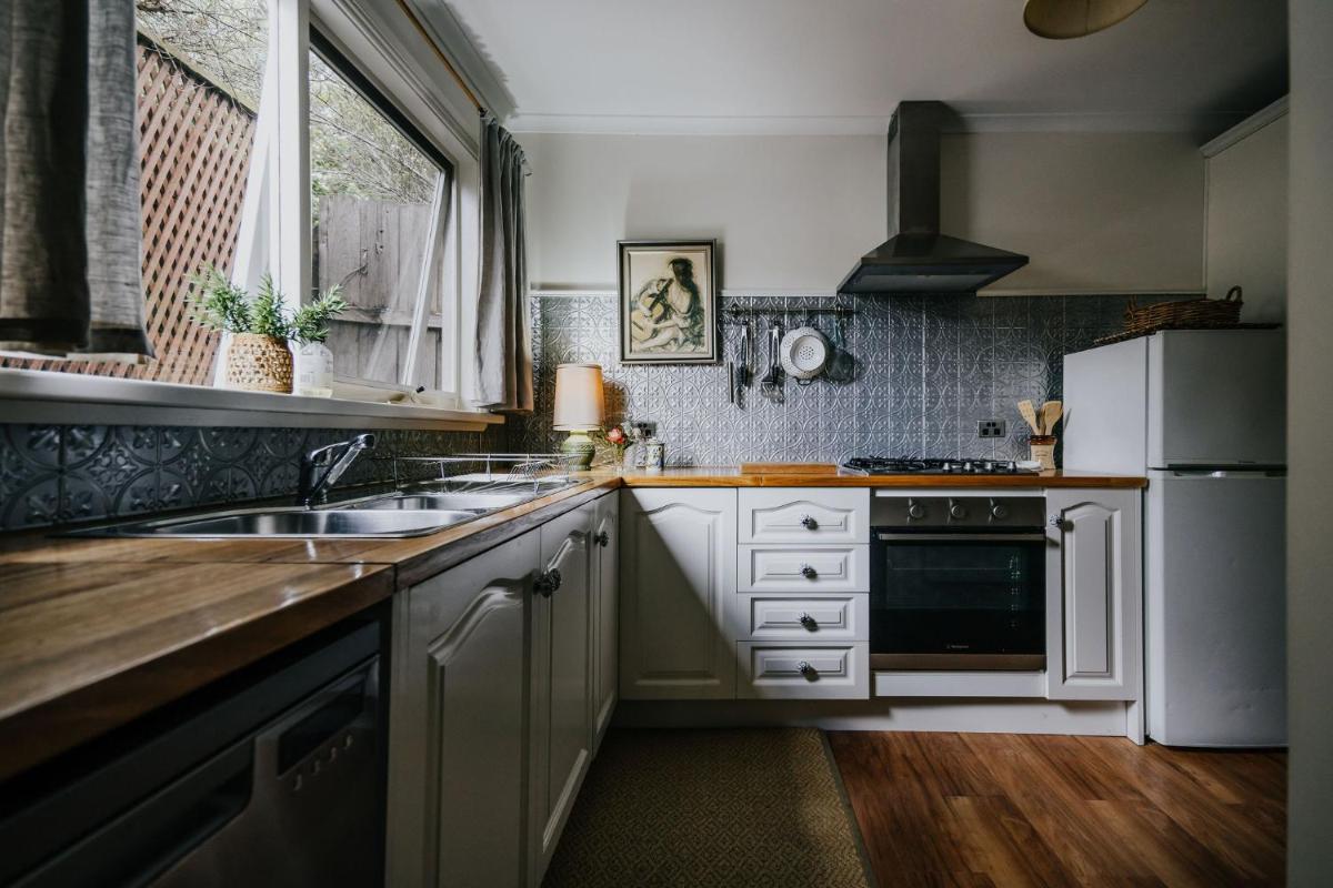 Suitetrails - The Clevedon Cottage