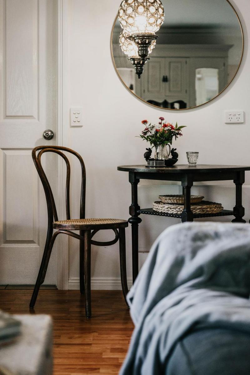 Suitetrails - The Clevedon Cottage