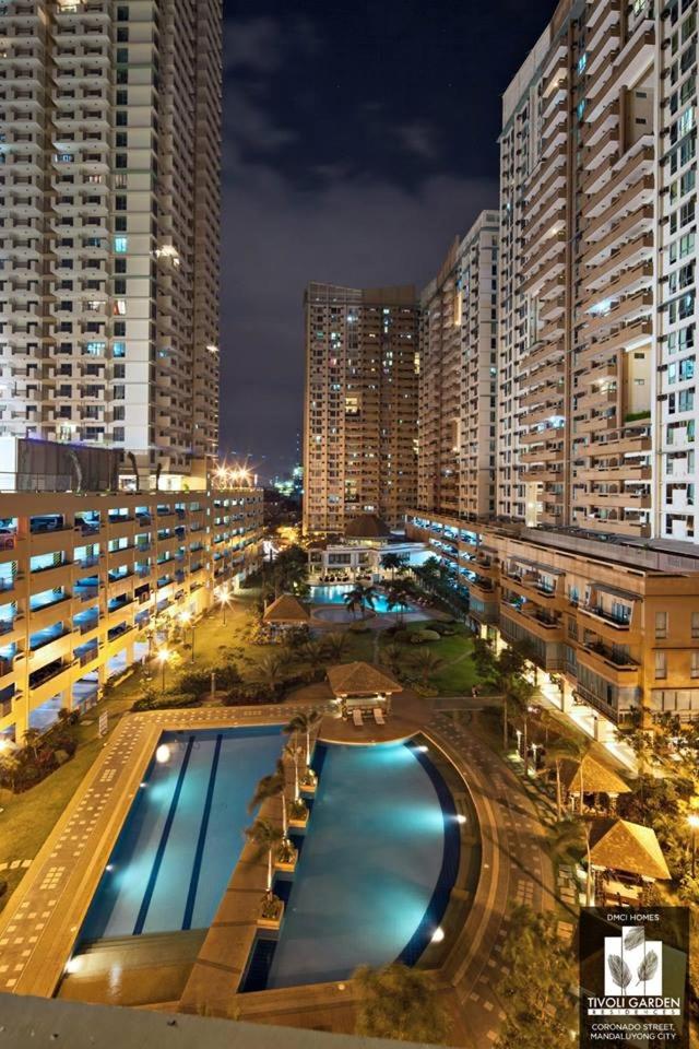 Suitetrails - Makati CBD Resort 2 bedroom