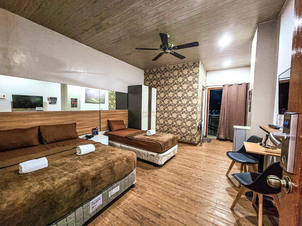 Hotel Urban - Housity