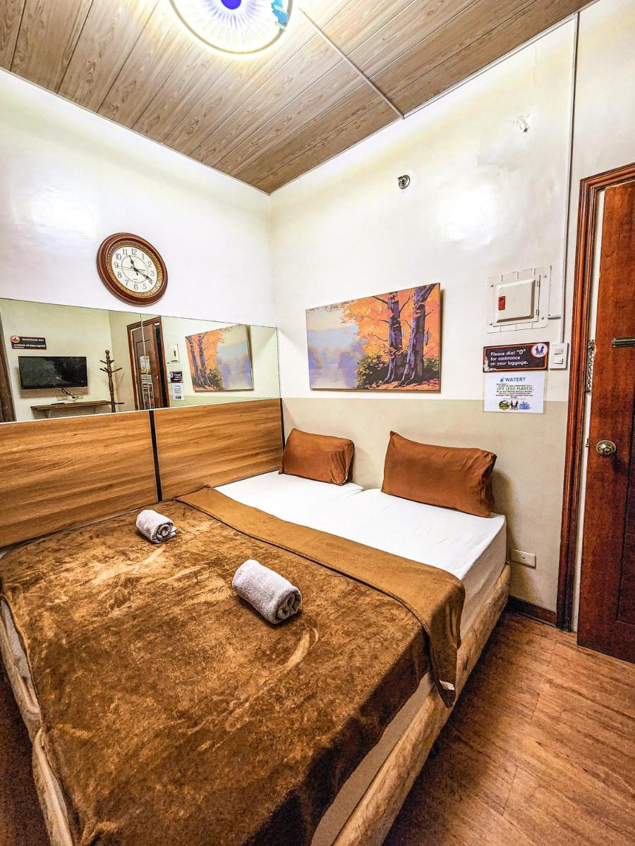 Hotel Urban - Housity