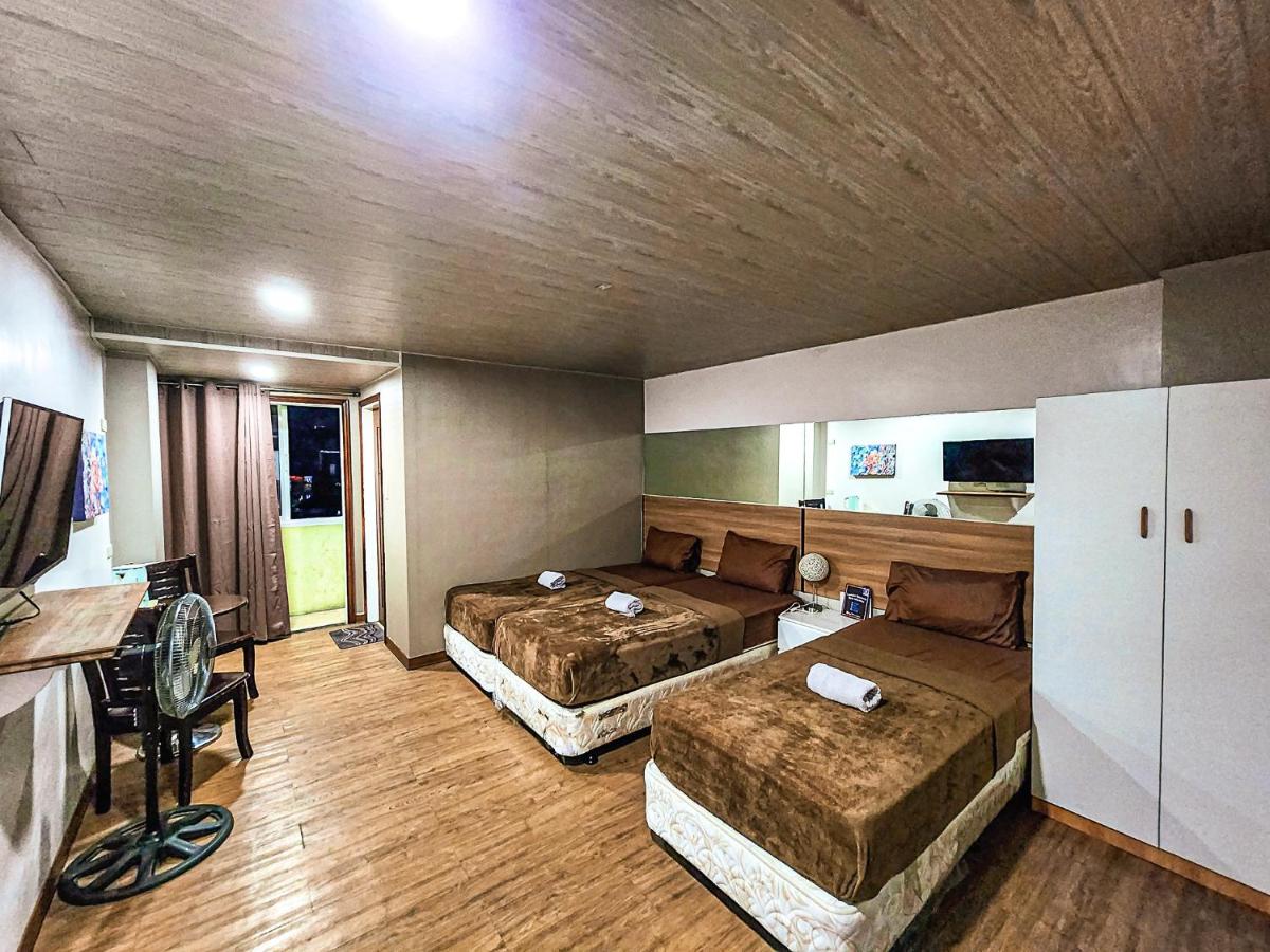 Hotel Urban - Housity