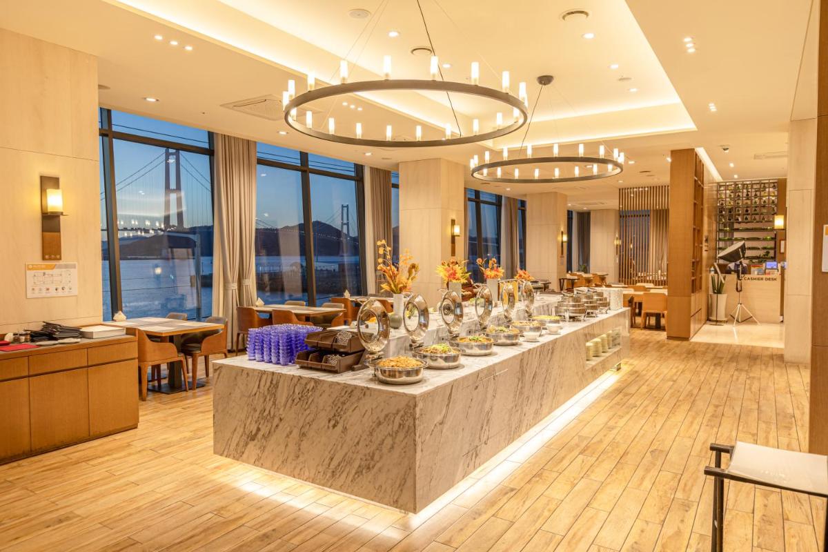 Gwangyang Lacky Hotel - Housity