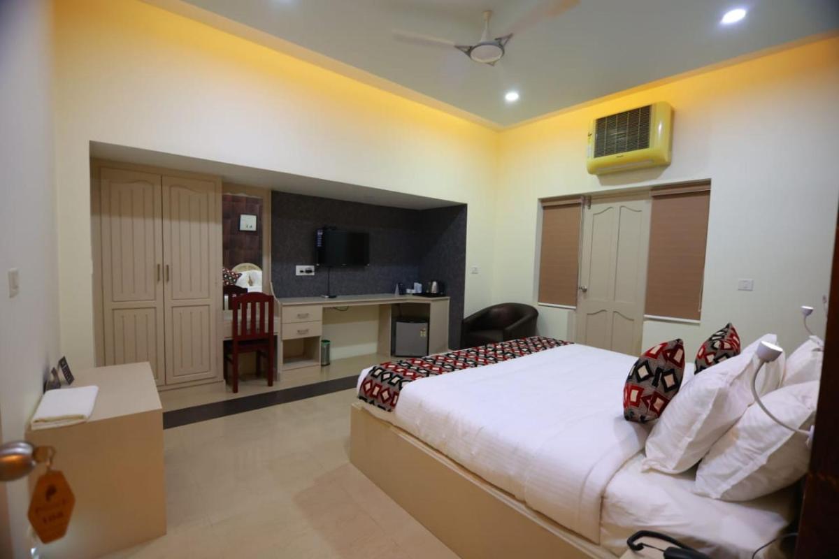 HOTEL PALACE EN PARADISE - Housity