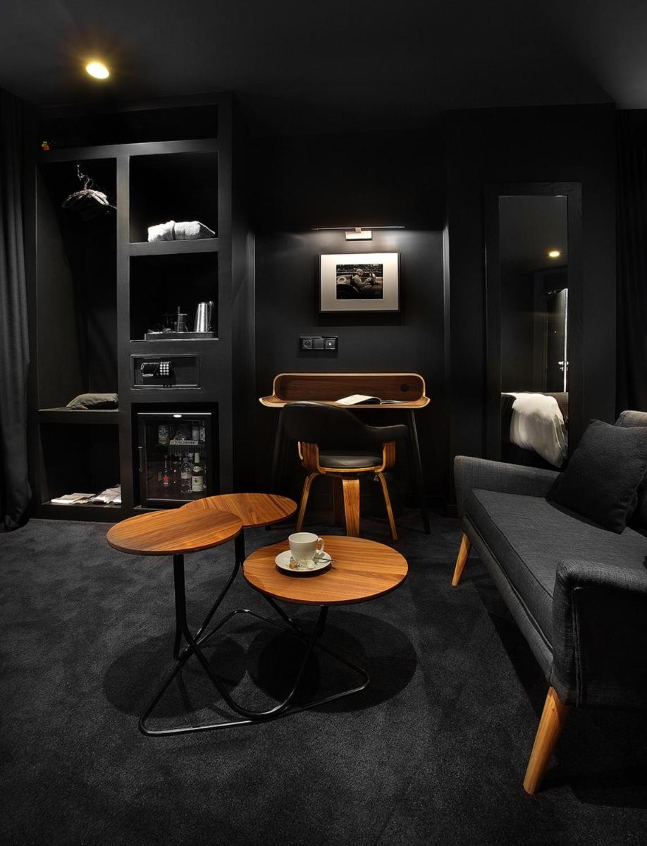 Coin salon dans l'établissement Petit Hôtel Confidentiel