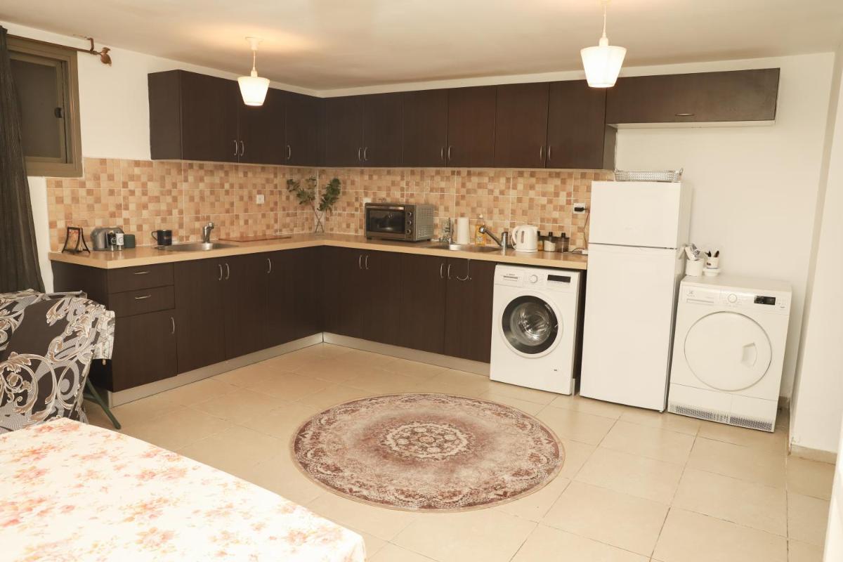 NEW Spacious, & Cozy 3 Room Apartment in Beit Shemesh - Housity