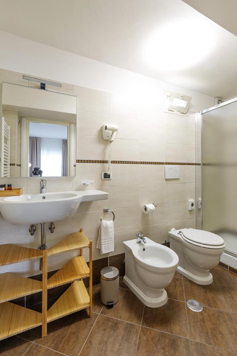 Riva di Palo Beach Hotel - Housity