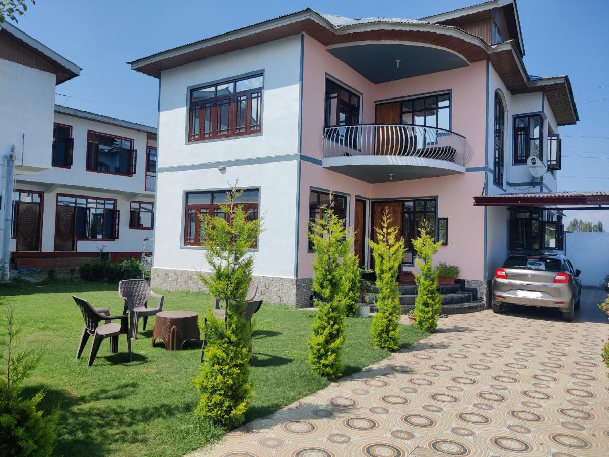 Suitetrails - Kashmir Homestay