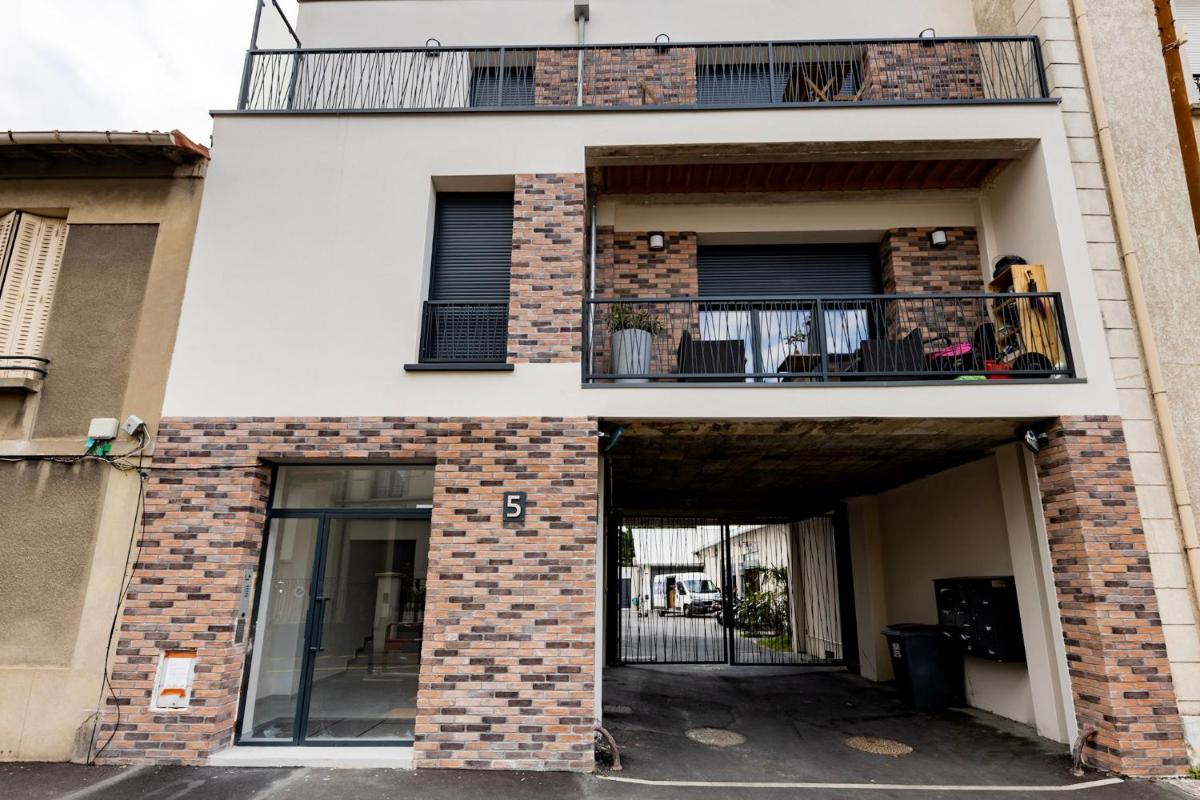 Appartement neuf à 10mn de Paris P - Housity