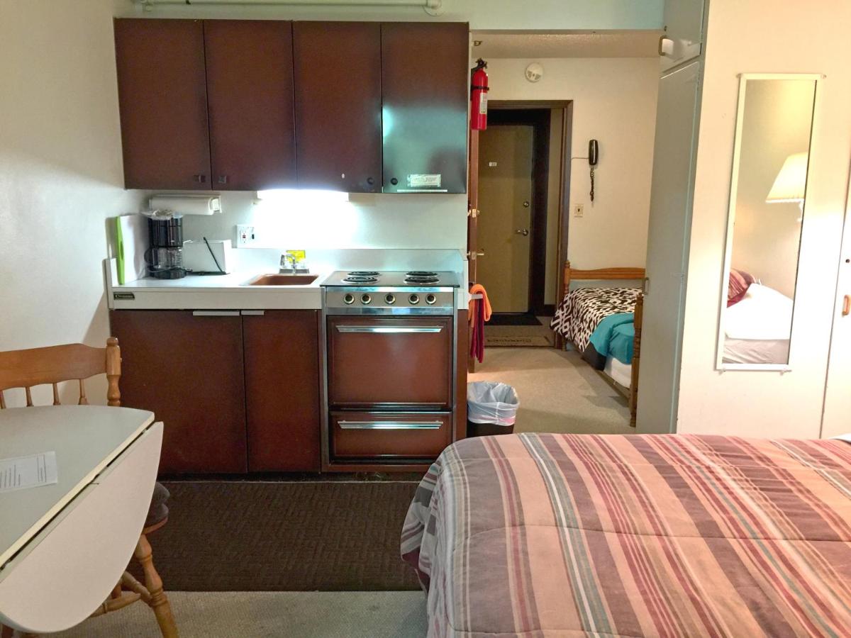 #09 - Snowline Lodge - Housity