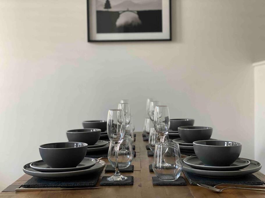 Charming Apartment BARBICAN/HOE PARKING,Courtyard! - Housity