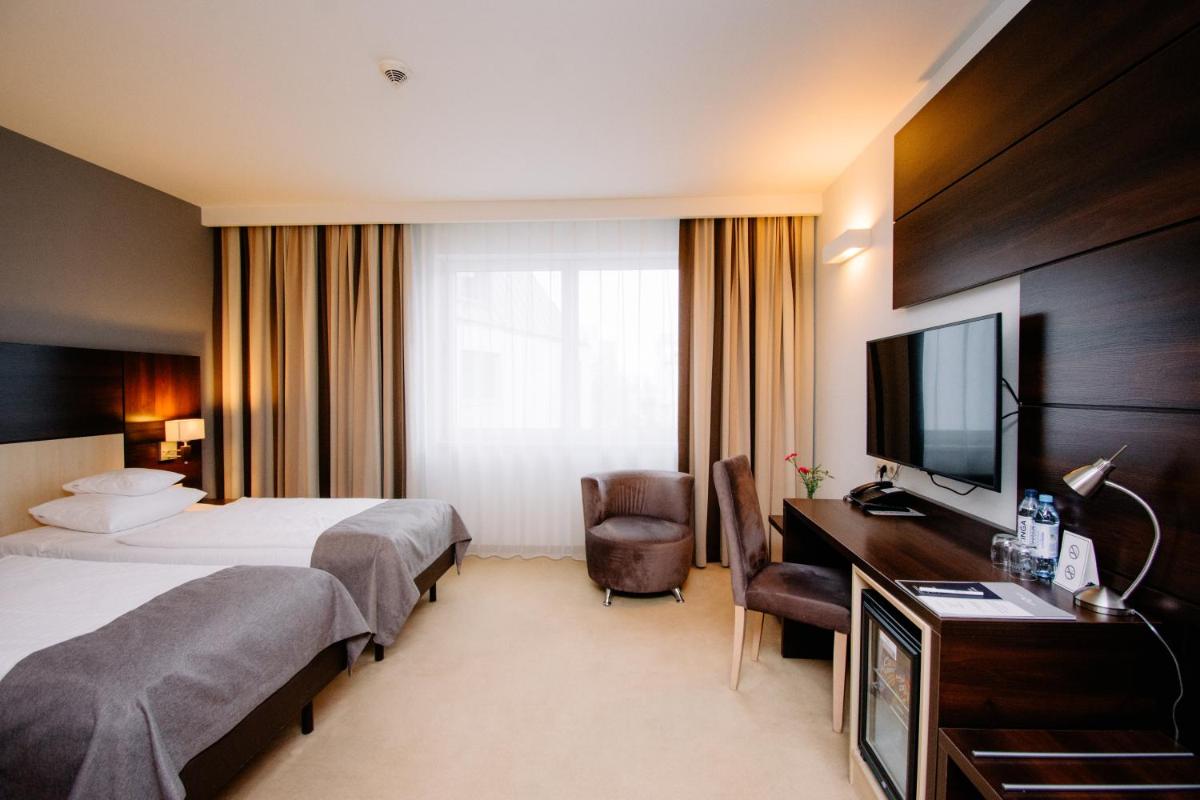 Ruben Hotel Zielona Góra - Housity