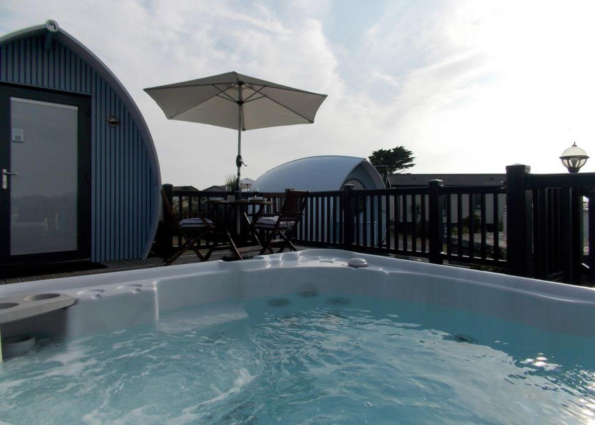 Gimblet Rock Holiday Park - Housity