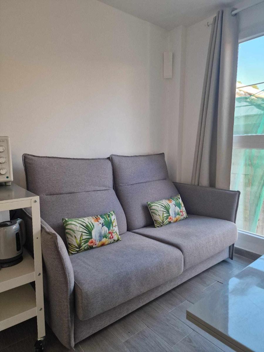1 room Balneario Pedregalejo - Housity