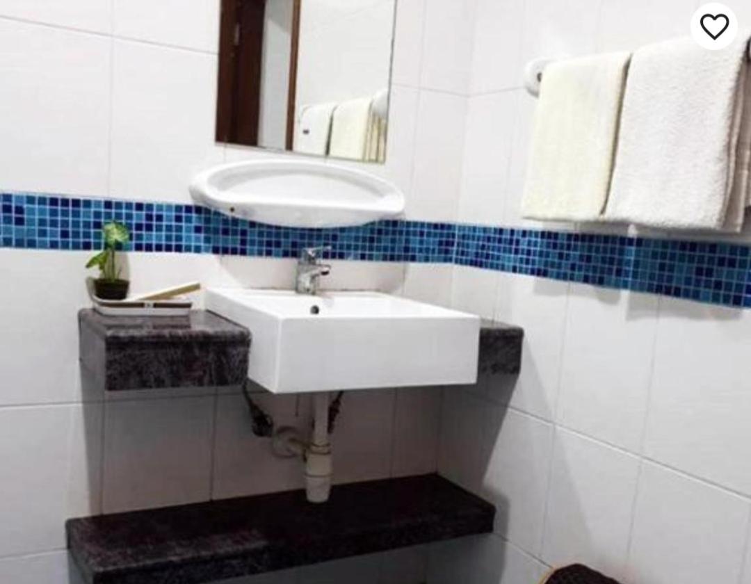 Queens Rentals - Studio Apartments - Village Walkway - Masaki - Dar es Salaam - Housity