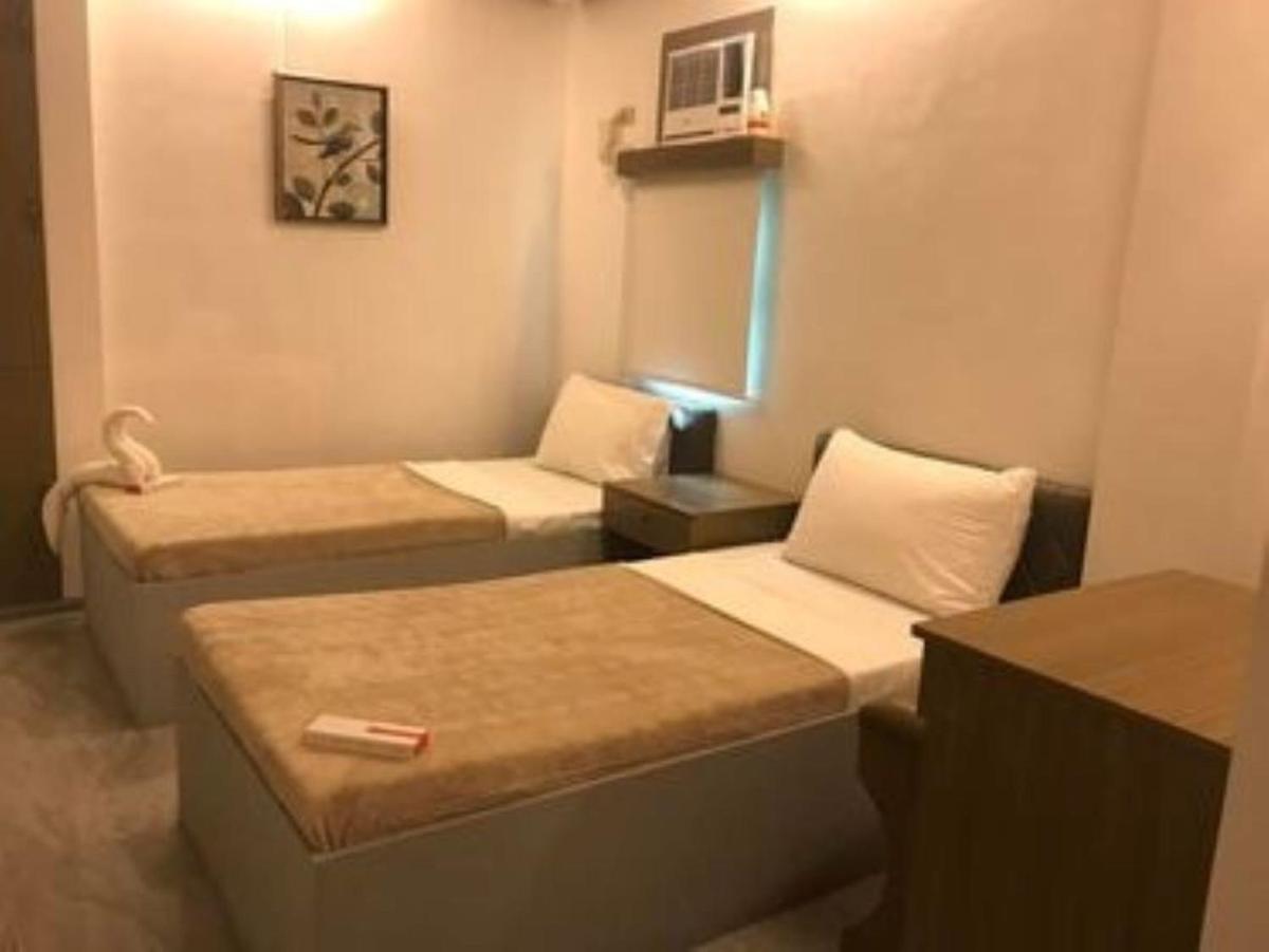Julia Hannah's Suites - Housity