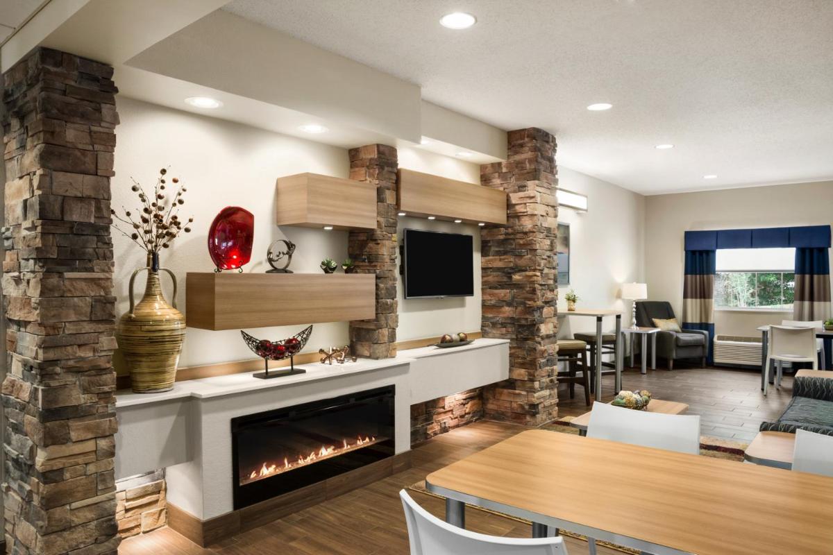 Microtel Inn & Suites by Wyndham - Housity