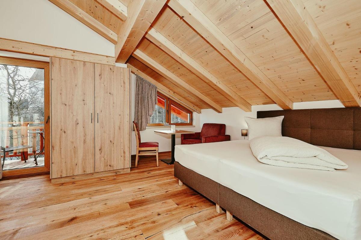 Landhotel Berger - Housity