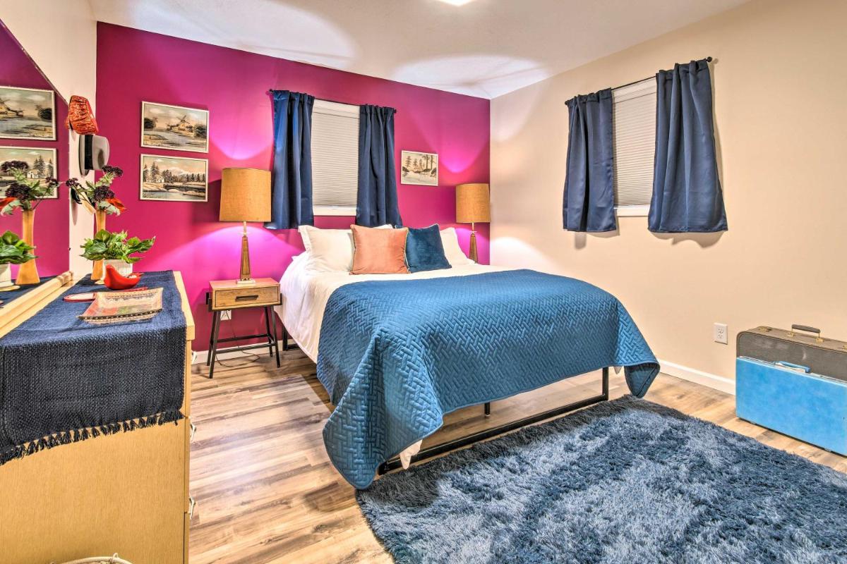 Stylish Vacation Rental - Walk to ISU! - Housity