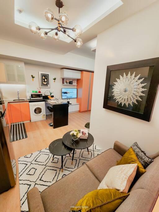 NEW Modern Venice Best View and Balcony, Fast Wifi at McKinley Hill 1BR interconnected to Venice Grand Canal Mall - Housity