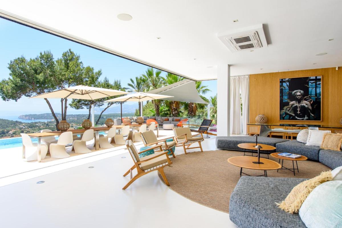 Sa Caleta Hill - Housity