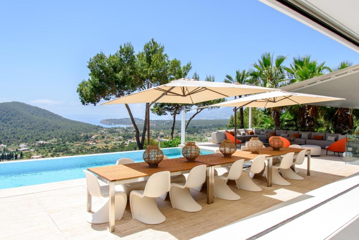 Sa Caleta Hill - Housity