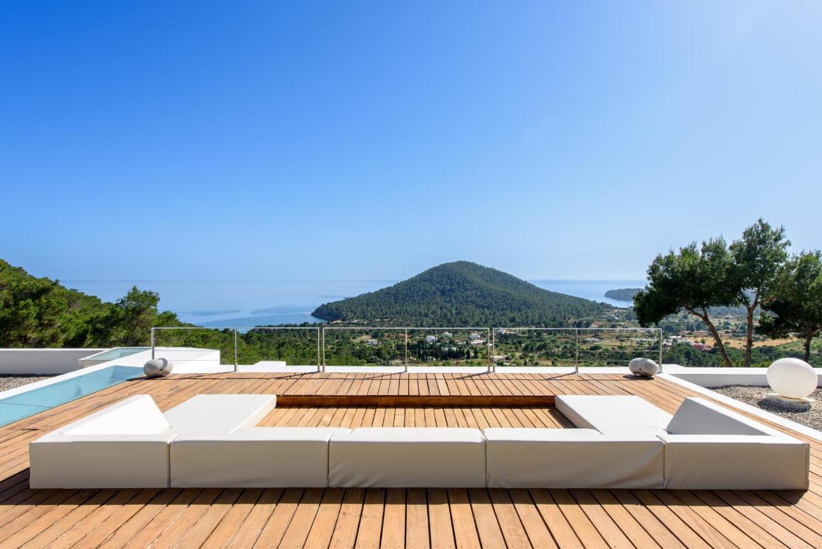 Sa Caleta Hill - Housity