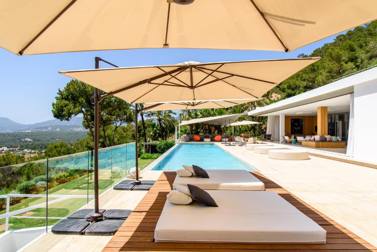 Sa Caleta Hill - Housity