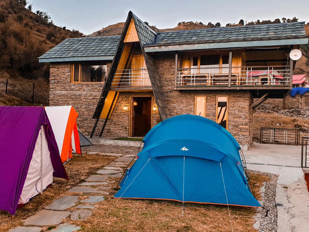 Griffons Cafe and Stay - Housity