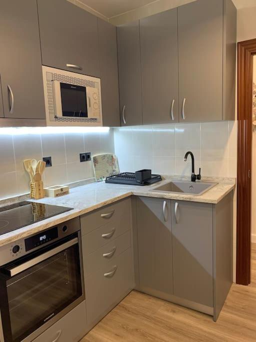Apartamento céntrico. Wifi. Parking incluído. - Housity