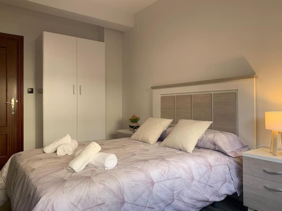 Apartamento céntrico. Wifi. Parking incluído. - Housity