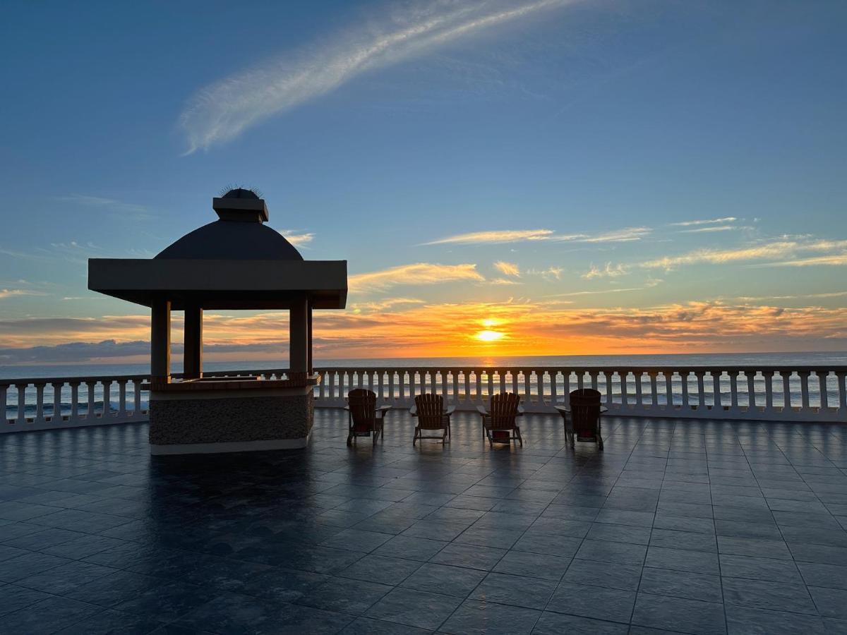 Beautiful Coastal Getaway - Housity