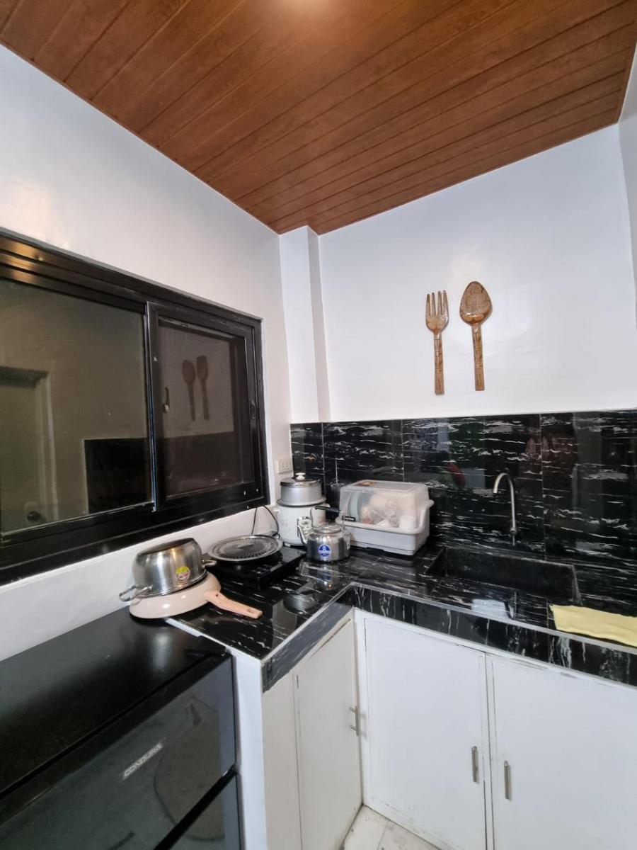 Entire Apartment Baguio City - CS PINES Sunflower Unit - Hizvo