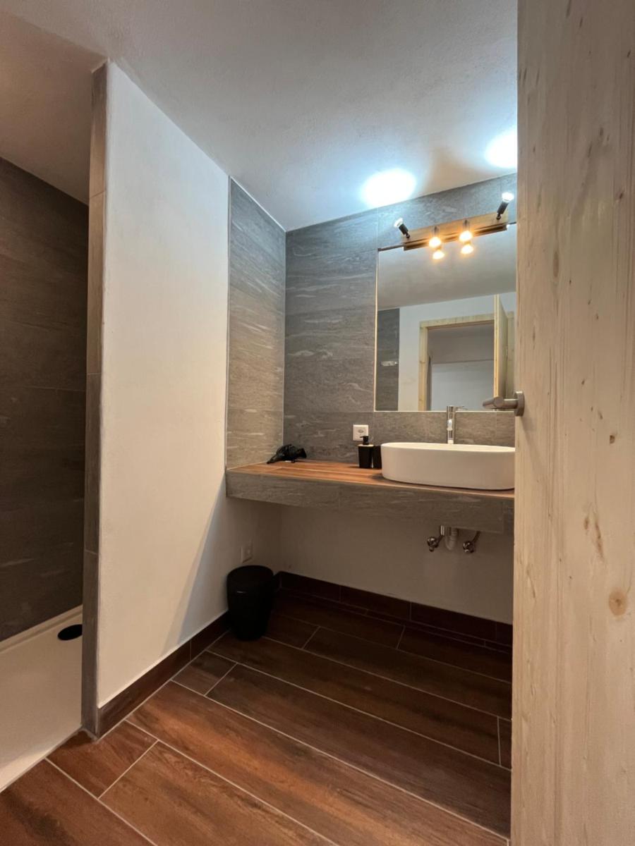 Mountain Lodge Sedrun - Housity