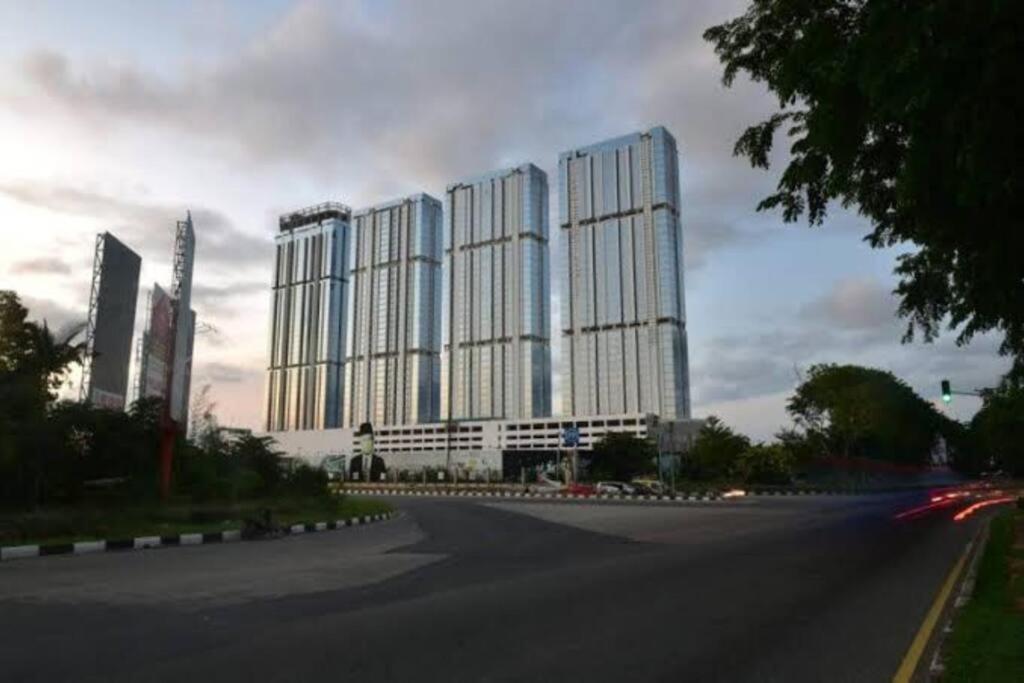 Suitetrails - Apartement Pollux Batam Tower A2