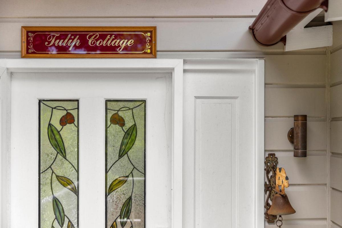 4 Bedroom Farm Cottage on the Bellinger River - Housity