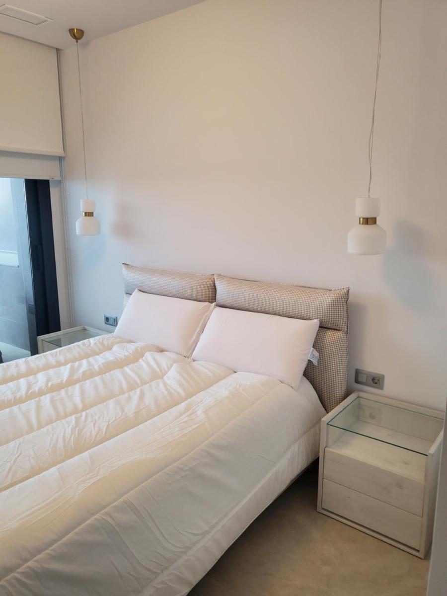 ROMERO APARTMENTS SUNSET CLIFFS BENIDORM - Hizvo