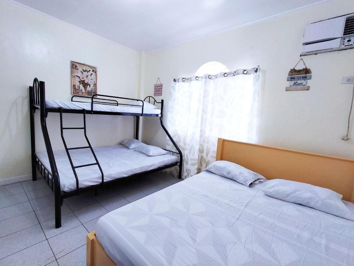 Dencio's Hotspring Resort - Housity