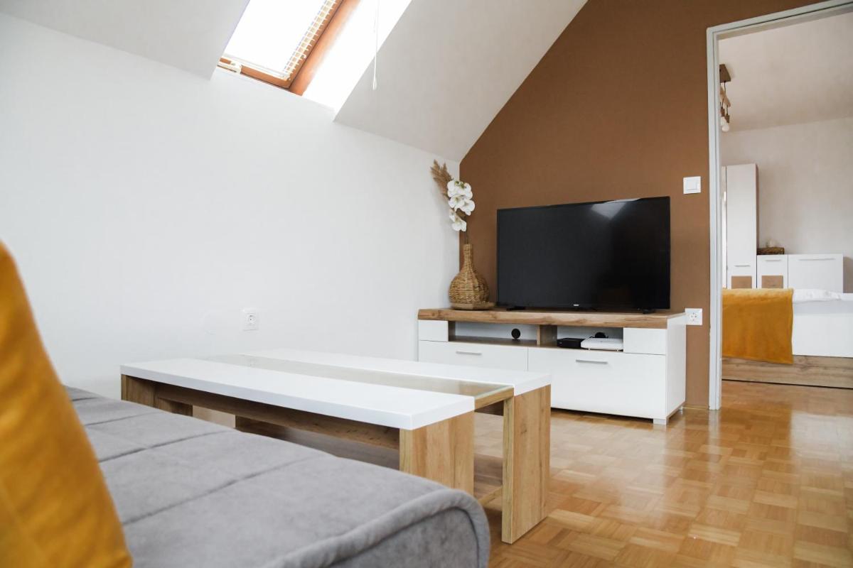 Miadora apartments - Apartma Bela štorklja - Housity
