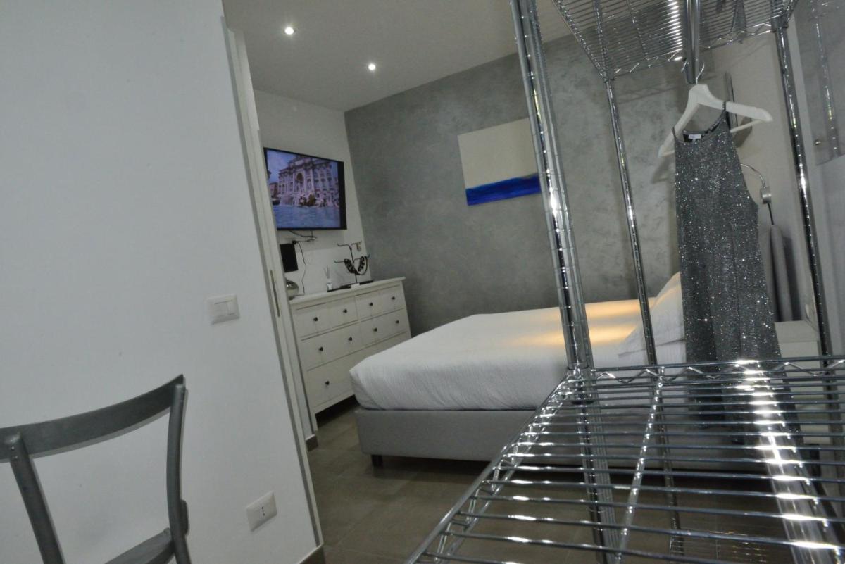 Suitetrails - Roma Deluxe Apartment near Metro Cipro/Musei Vaticani