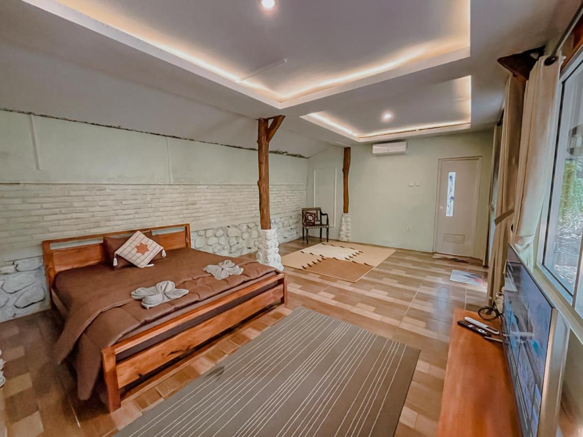 Villa Kamar Tamu Kampung Bening - Housity