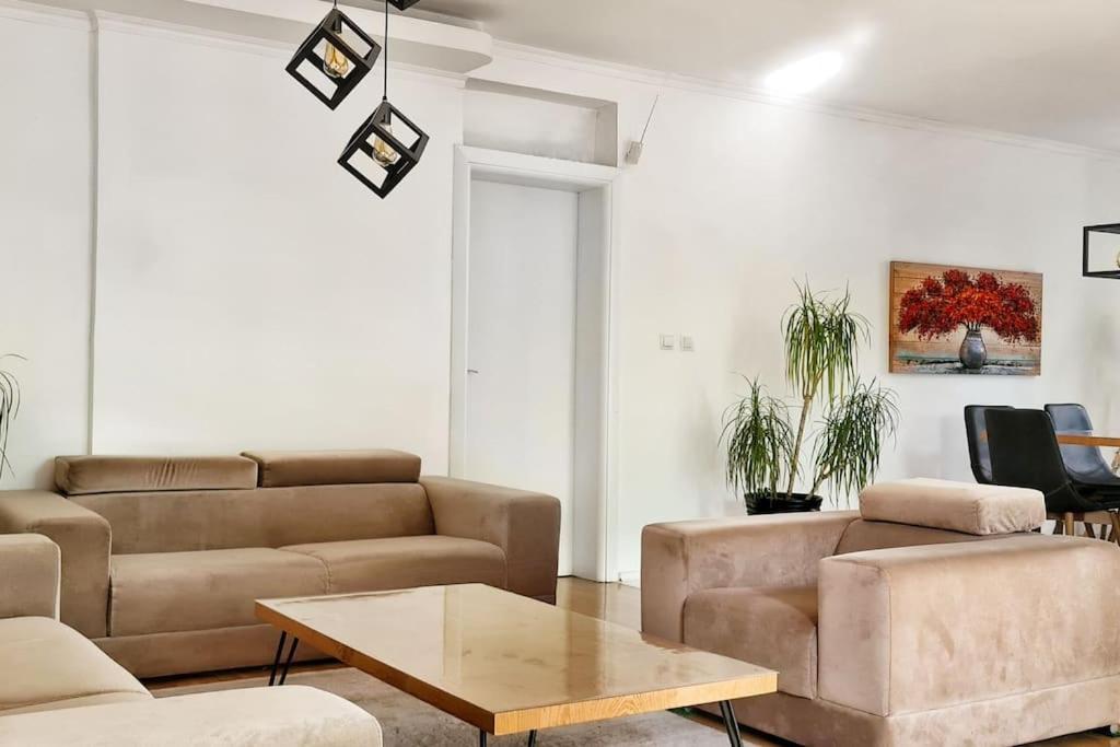 Luxury villa in Skopje - Housity