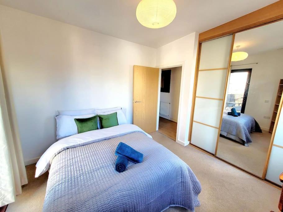Battersea Power Station Suite - Housity