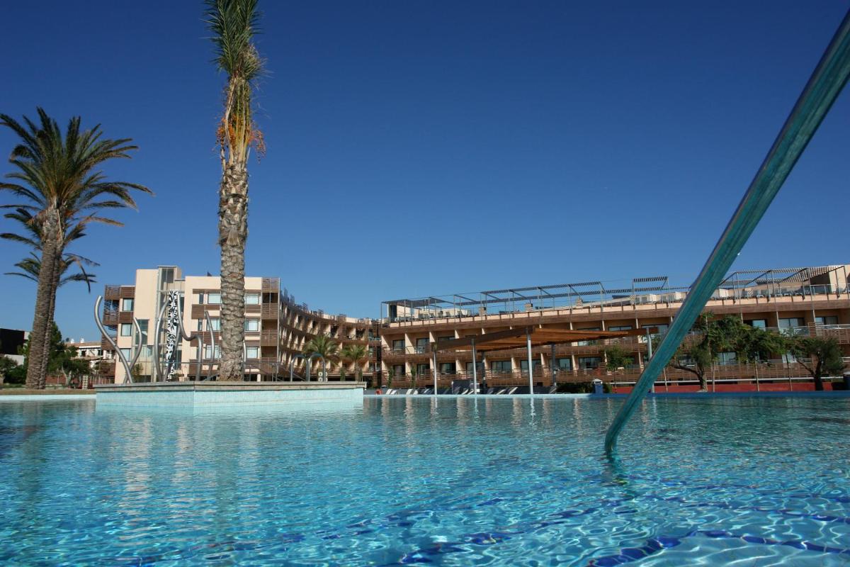 Piscina en o cerca de Ohtels Les Oliveres