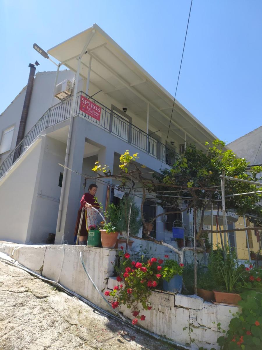 Spiros full House in Marathias - Housity