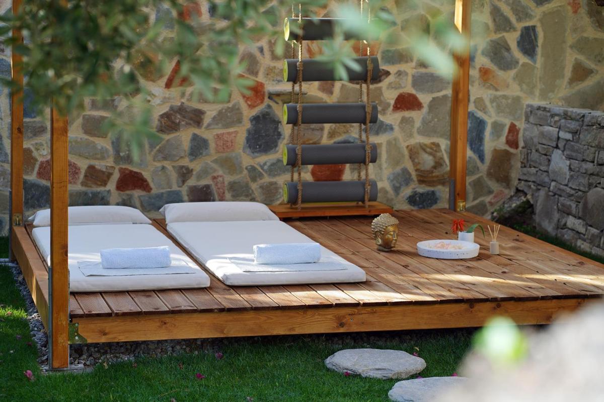 Paradise Apartments - Housity