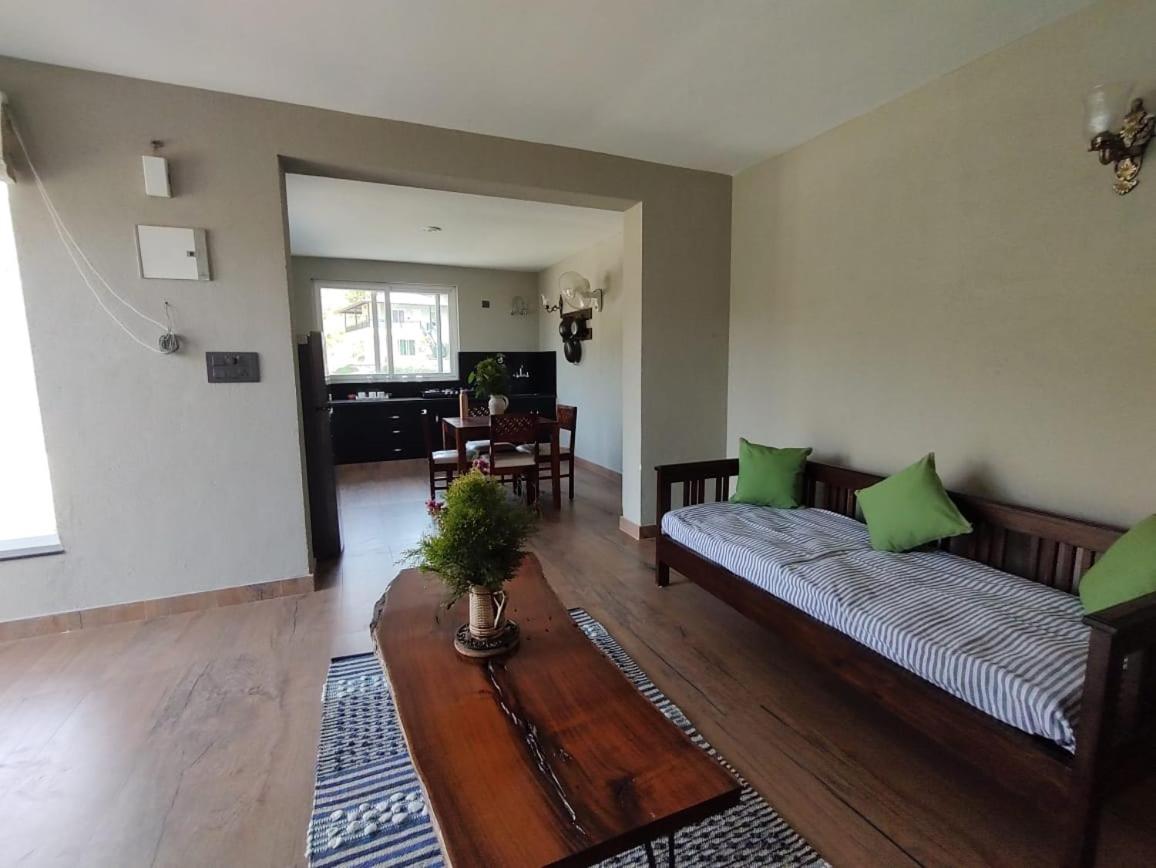 Dehradun Beautiful new private cottage with Kitchen in the Hills - Housity